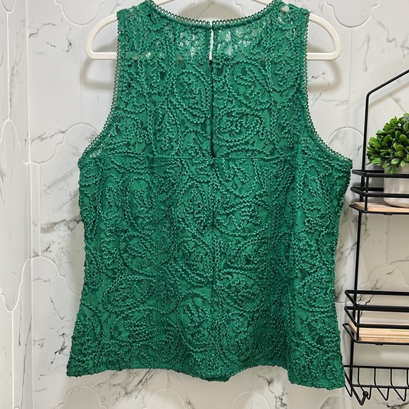 SOLD TO CAVELLE 11/7/25 WHBM NWT Lace Shell 💚 - Picture 12 of 14